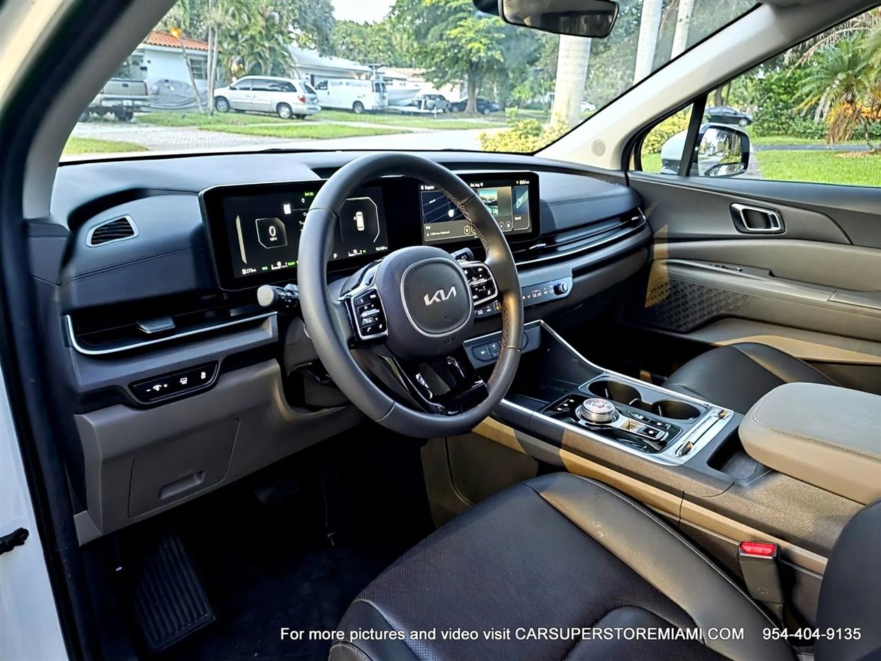 Kia Carnival Hybrid  2025