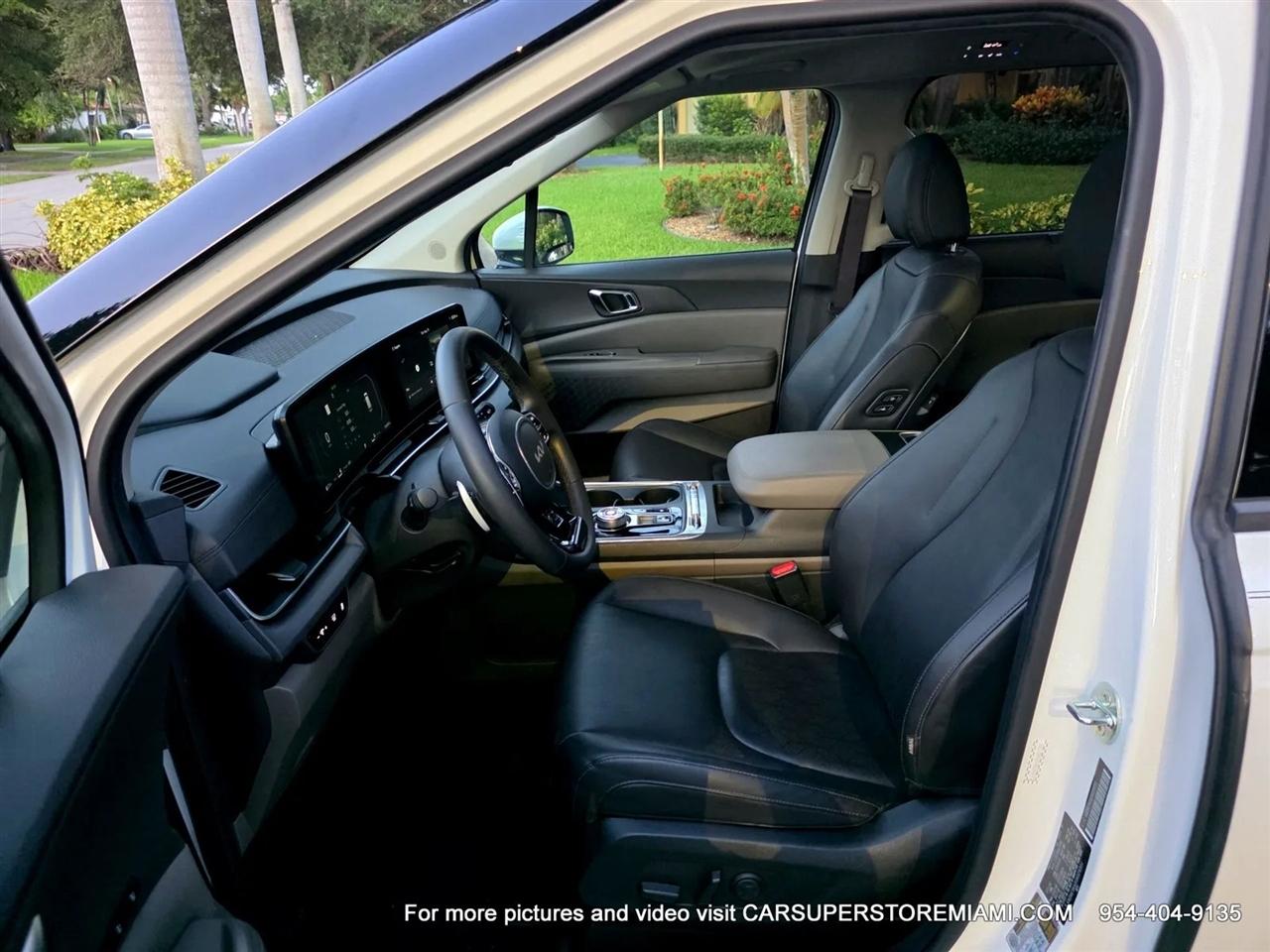 Kia Carnival Hybrid  2025