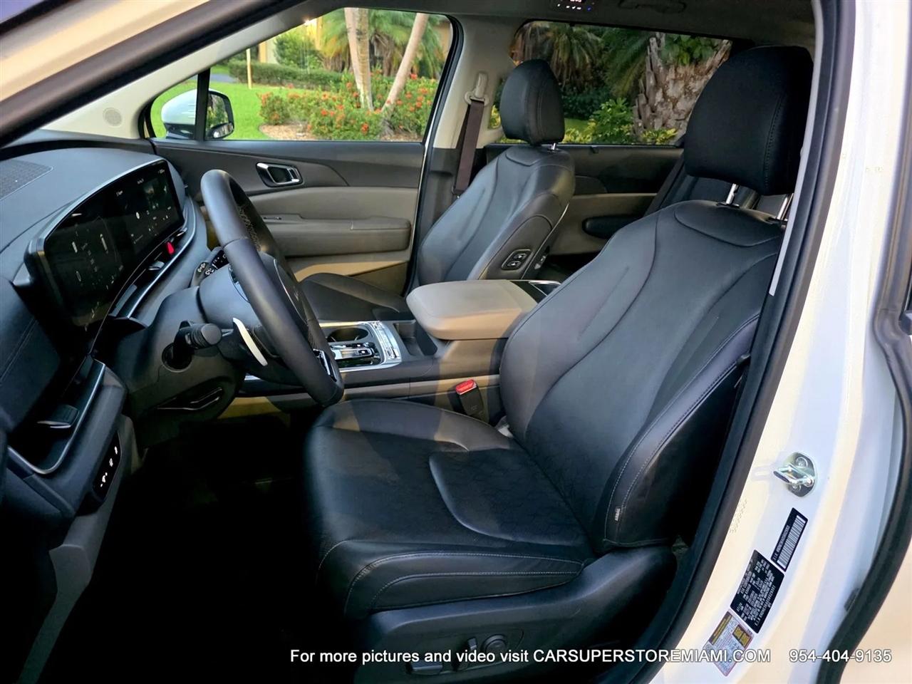 Kia Carnival Hybrid  2025