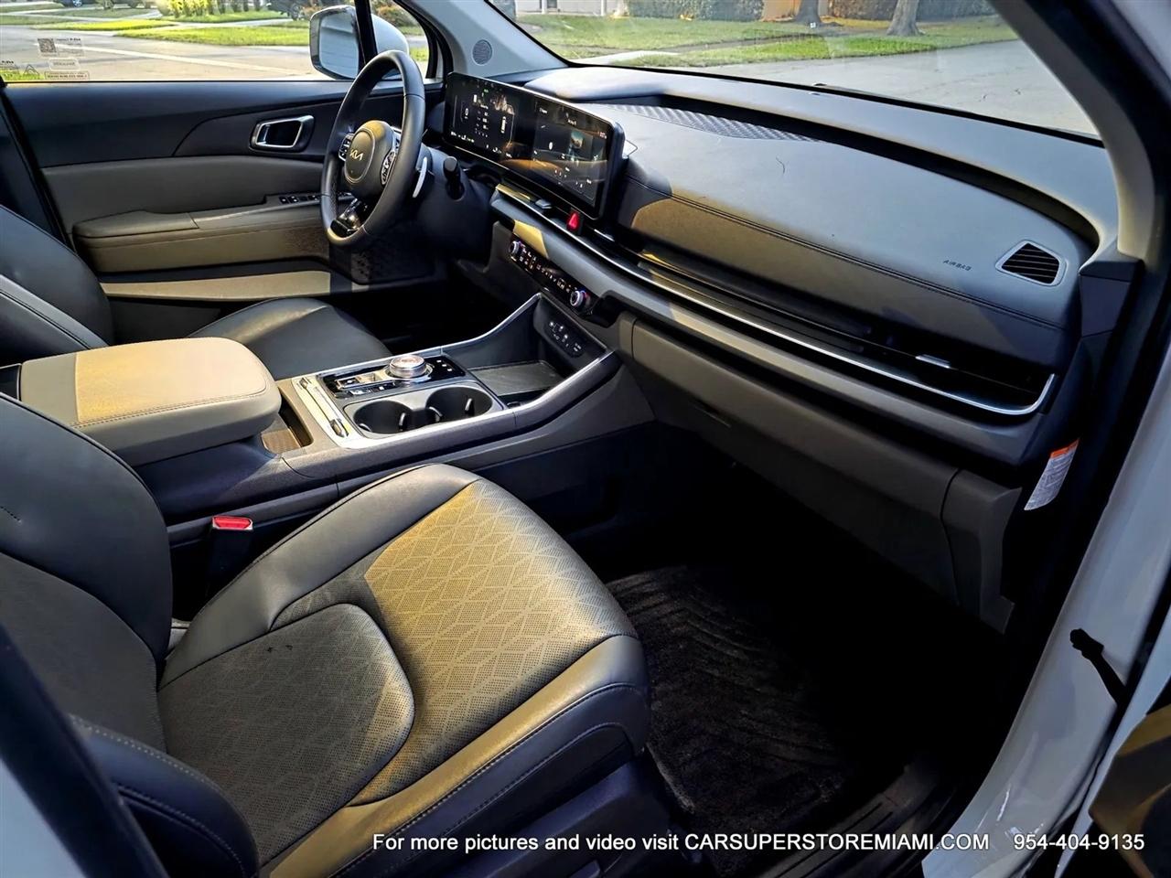 Kia Carnival Hybrid  2025