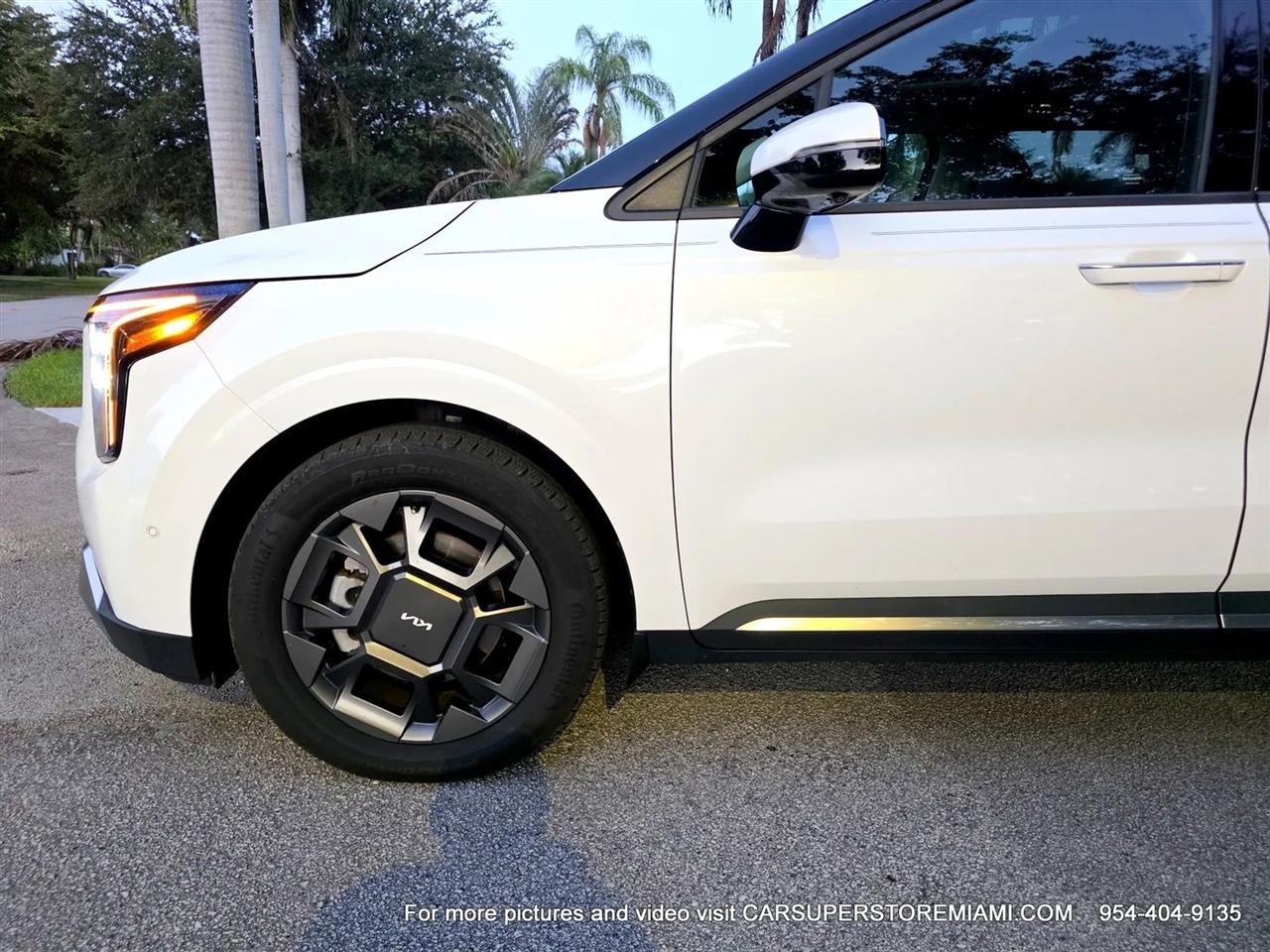 Kia Carnival Hybrid  2025