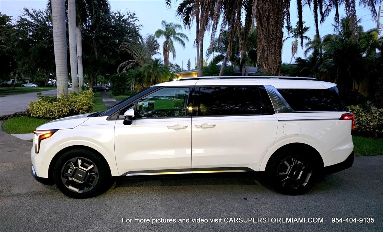 Kia Carnival Hybrid  2025