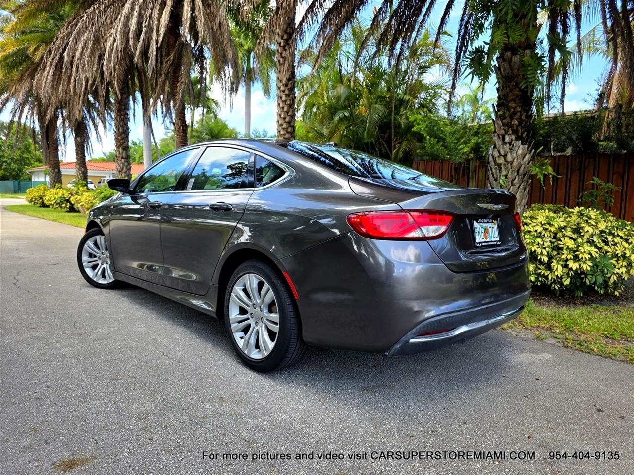 Chrysler 200  2015