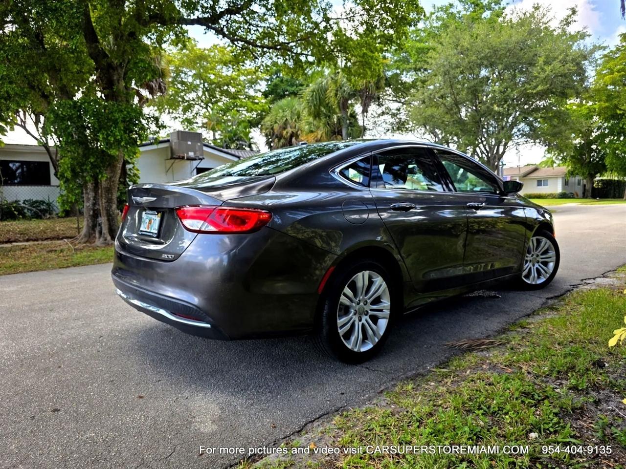 Chrysler 200  2015