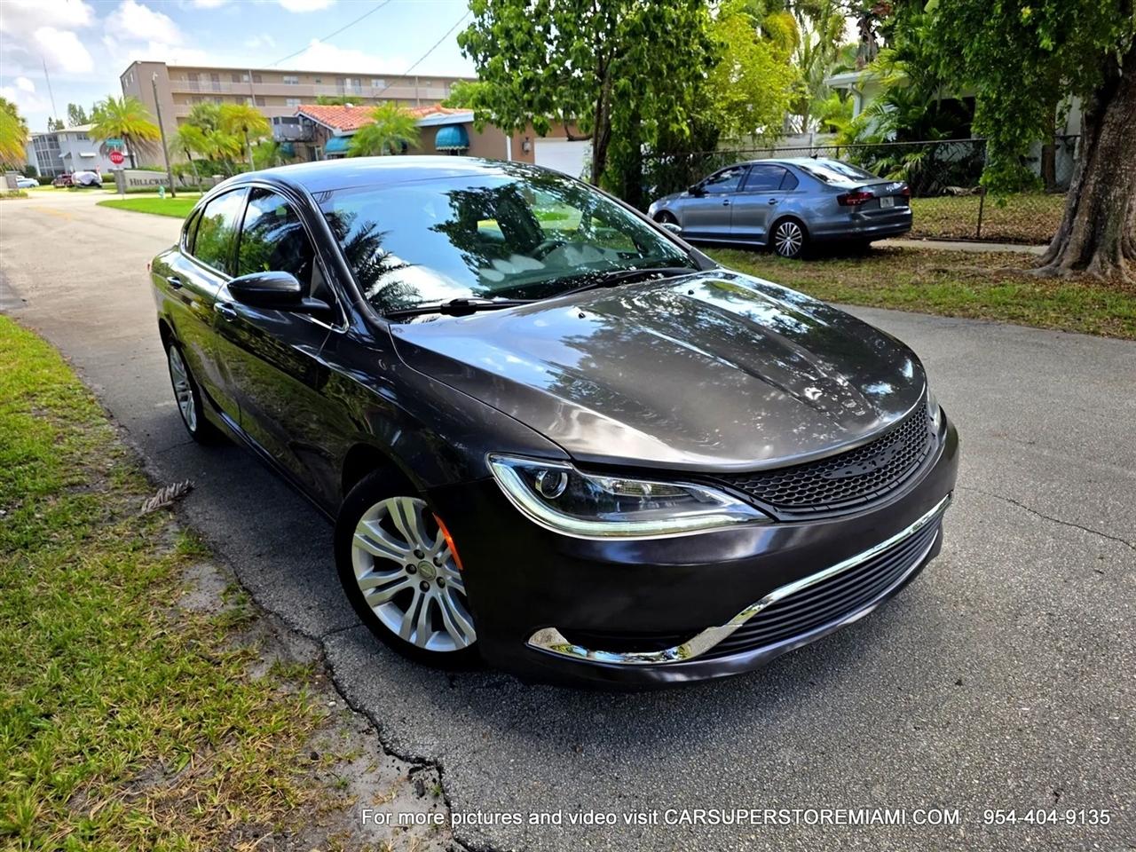 Chrysler 200  2015