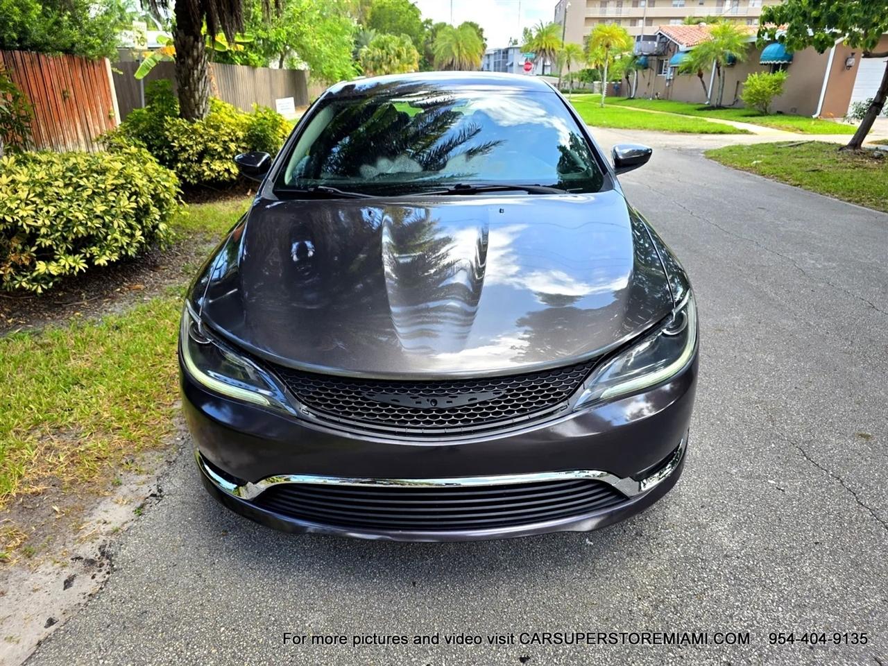 Chrysler 200  2015