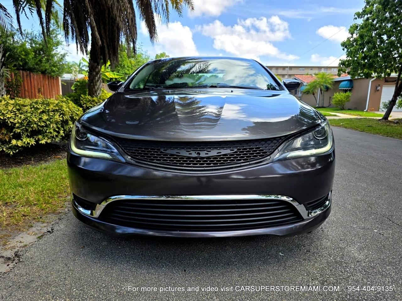 Chrysler 200  2015