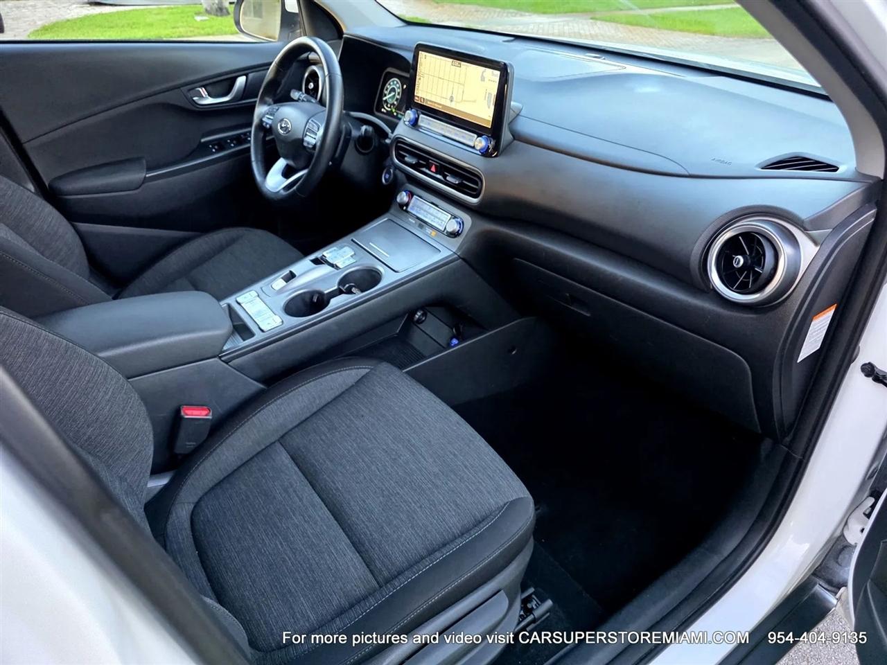 Hyundai Kona EV  2023