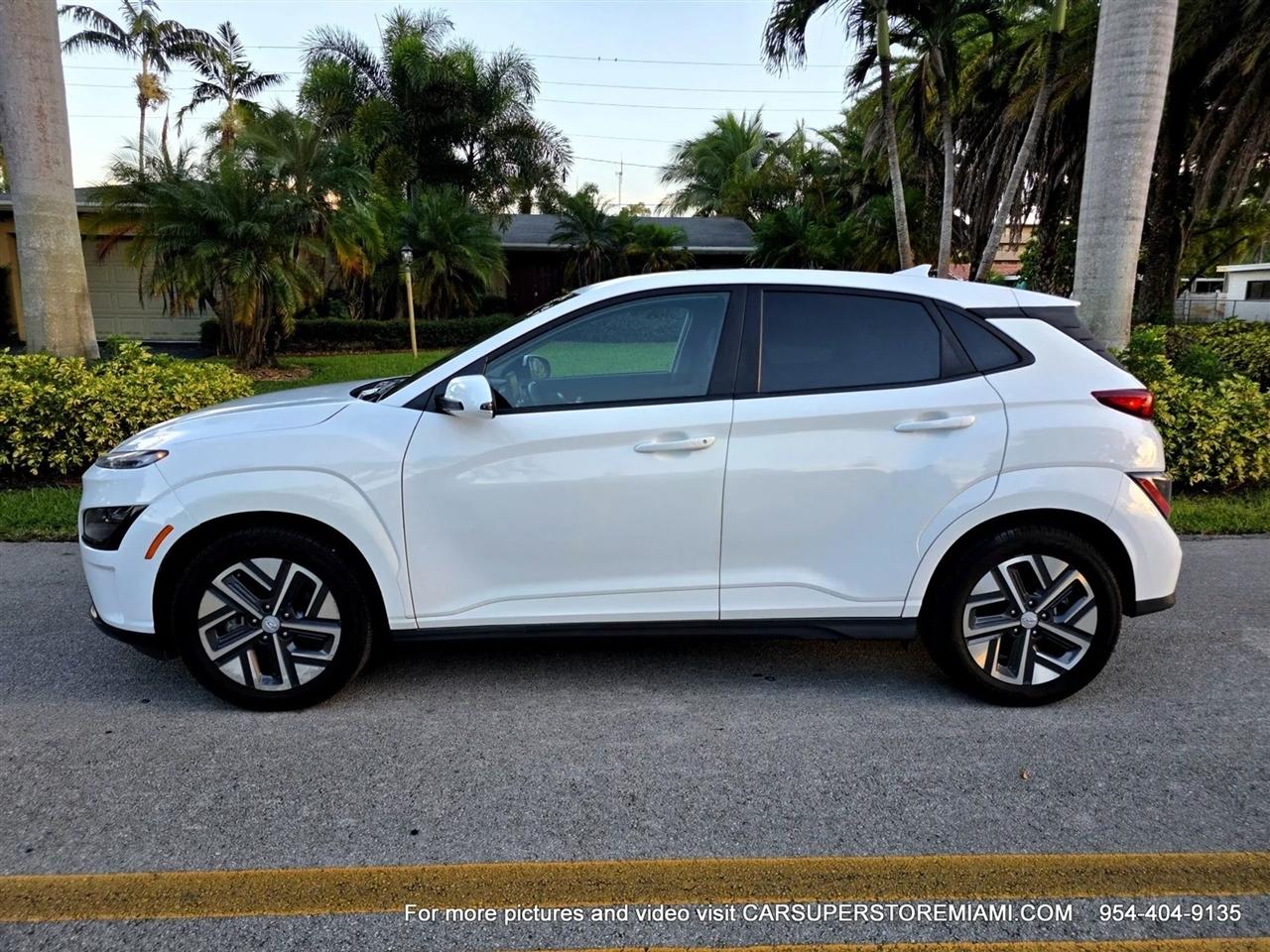 Hyundai Kona EV  2023