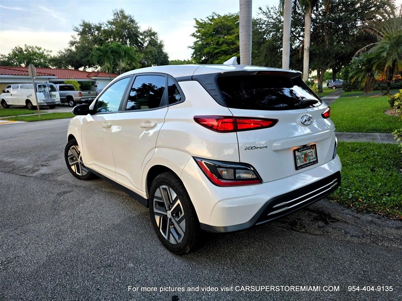 Hyundai Kona EV  2023