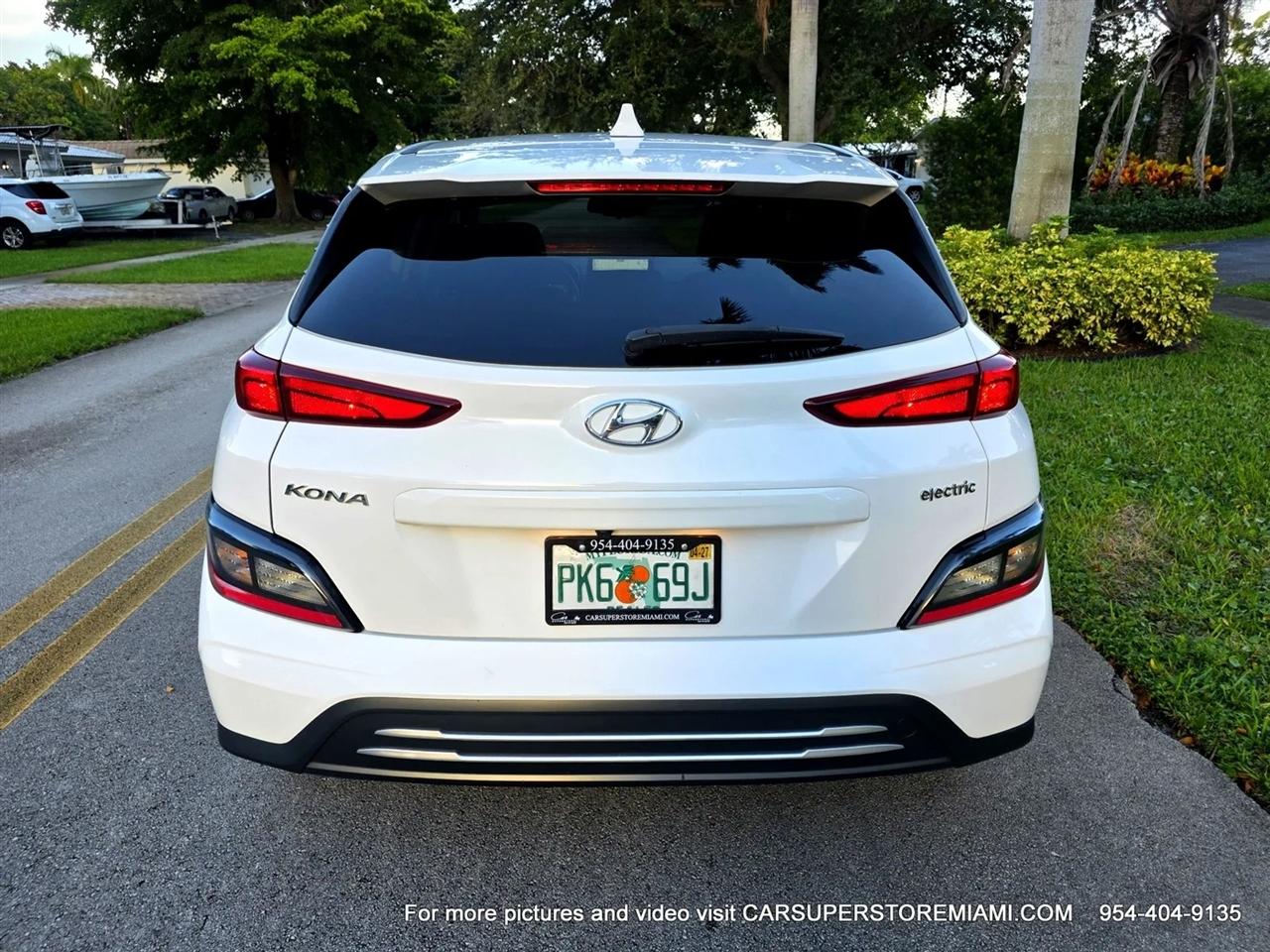 Hyundai Kona EV  2023