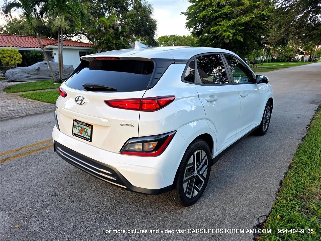 Hyundai Kona EV  2023