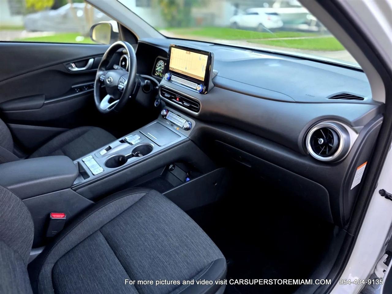 Hyundai Kona EV  2023