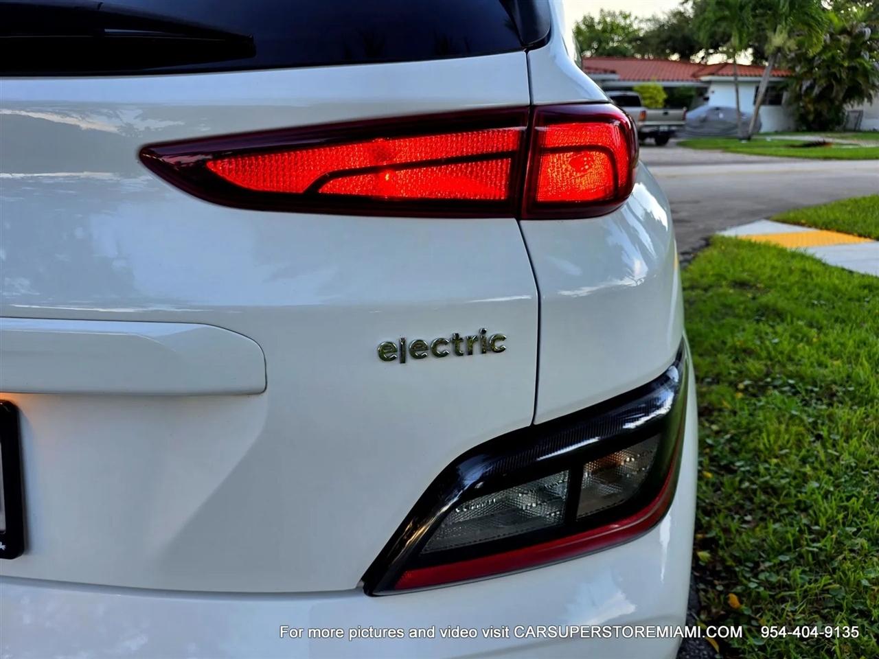 Hyundai Kona EV  2023
