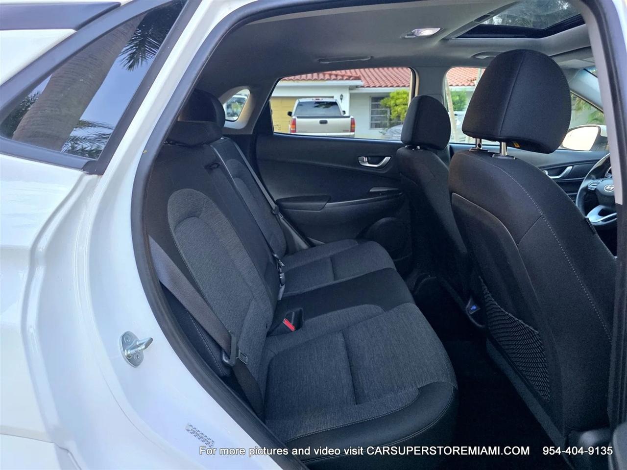 Hyundai Kona EV  2023