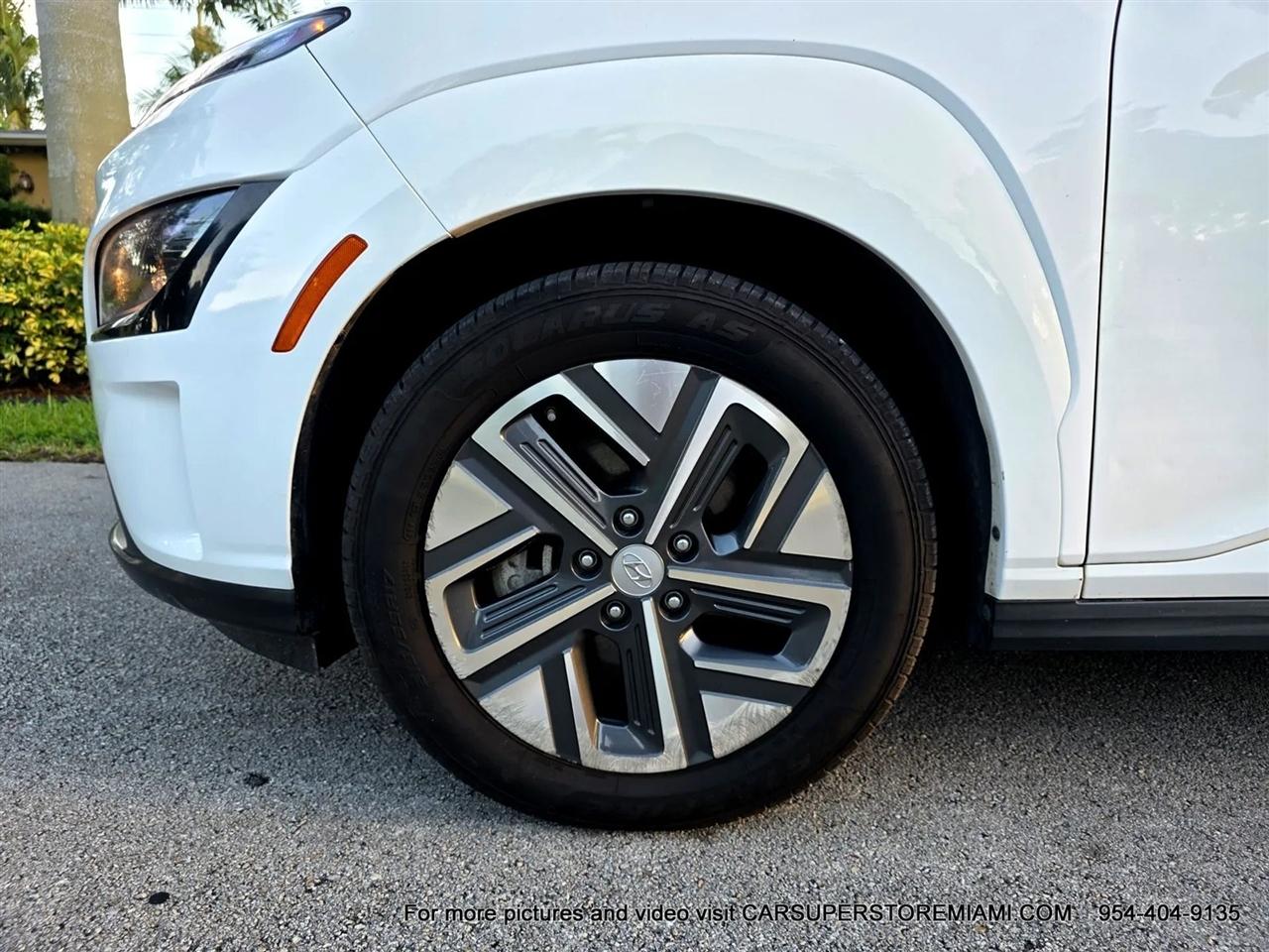 Hyundai Kona EV  2023