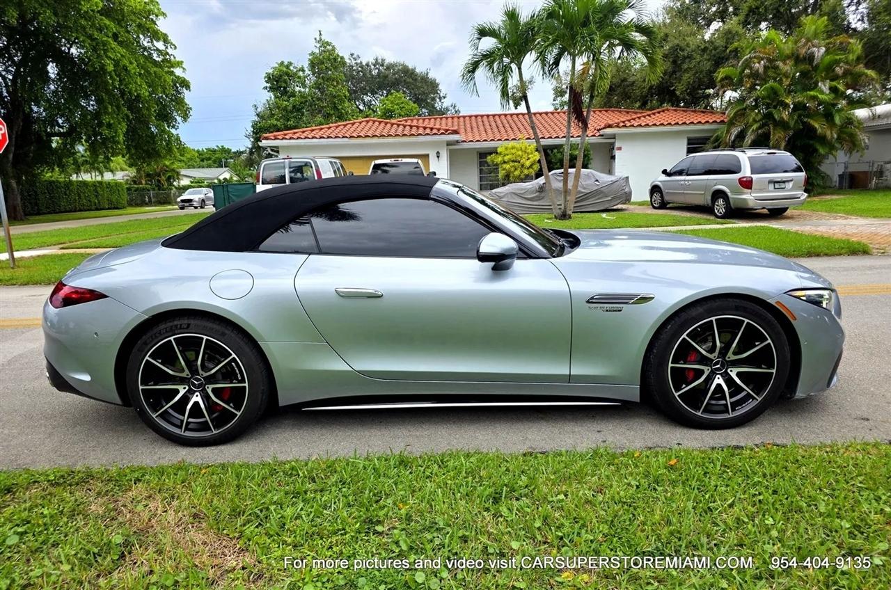 Mercedes-Benz SL-Class  2022