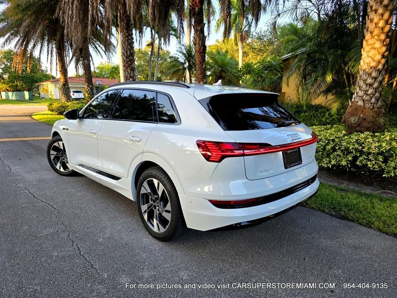 Audi E-Tron  2022