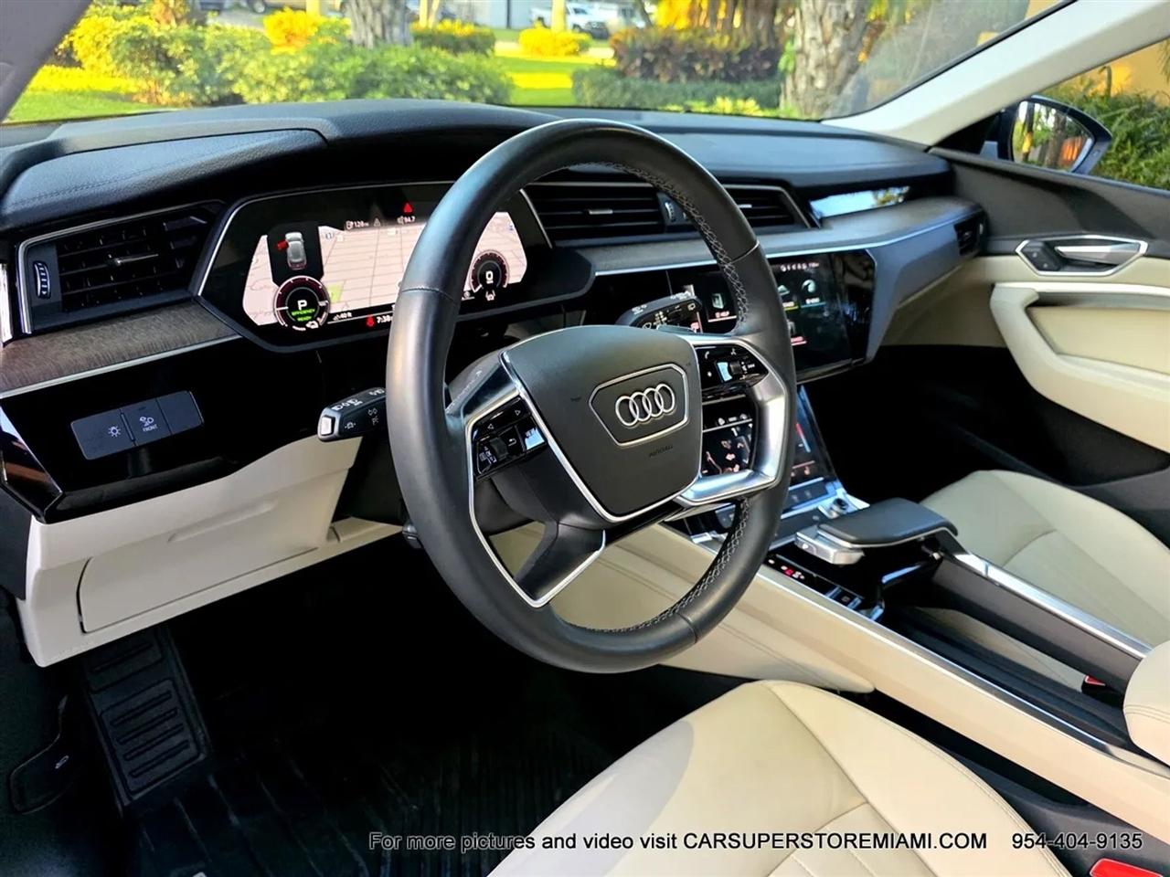 Audi E-Tron  2022