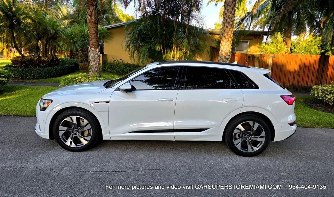Audi E-Tron  2022