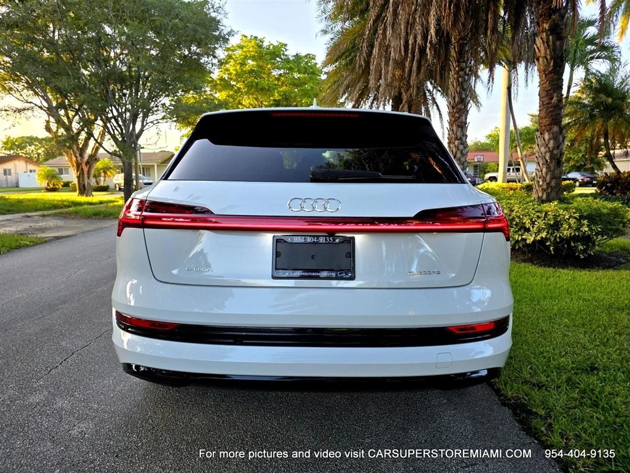 Audi E-Tron  2022