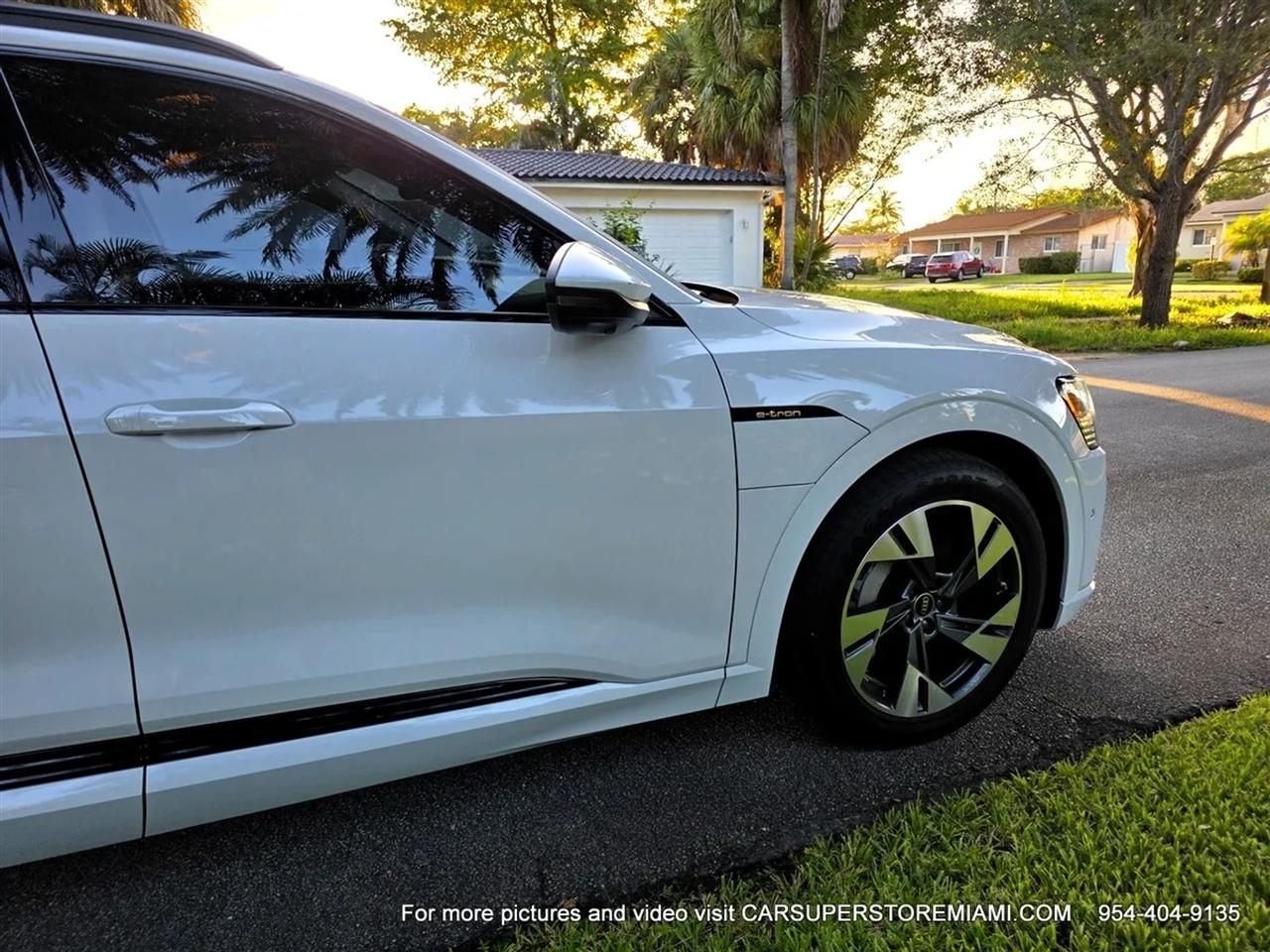 Audi E-Tron  2022