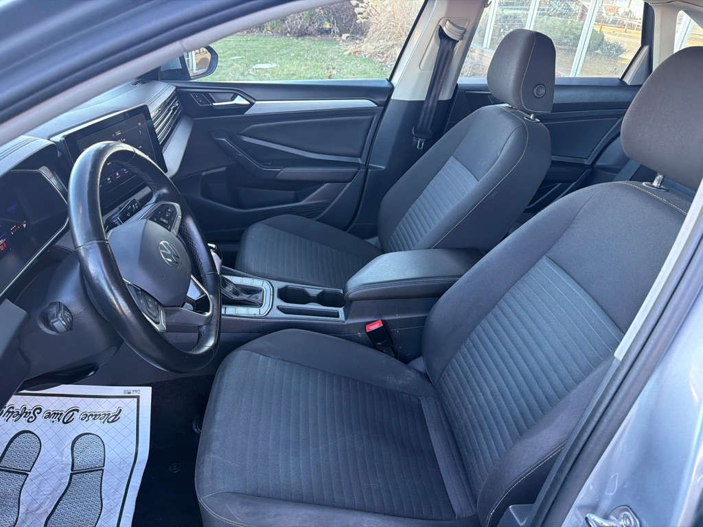 Volkswagen Jetta  2025