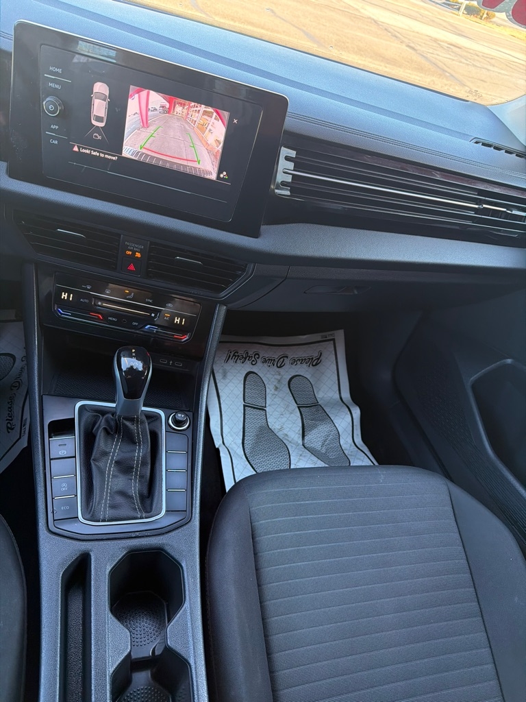 Volkswagen Jetta  2025