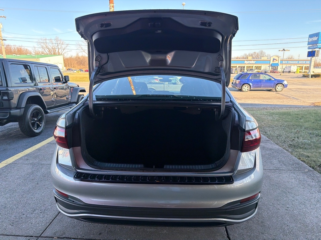 Volkswagen Jetta  2025