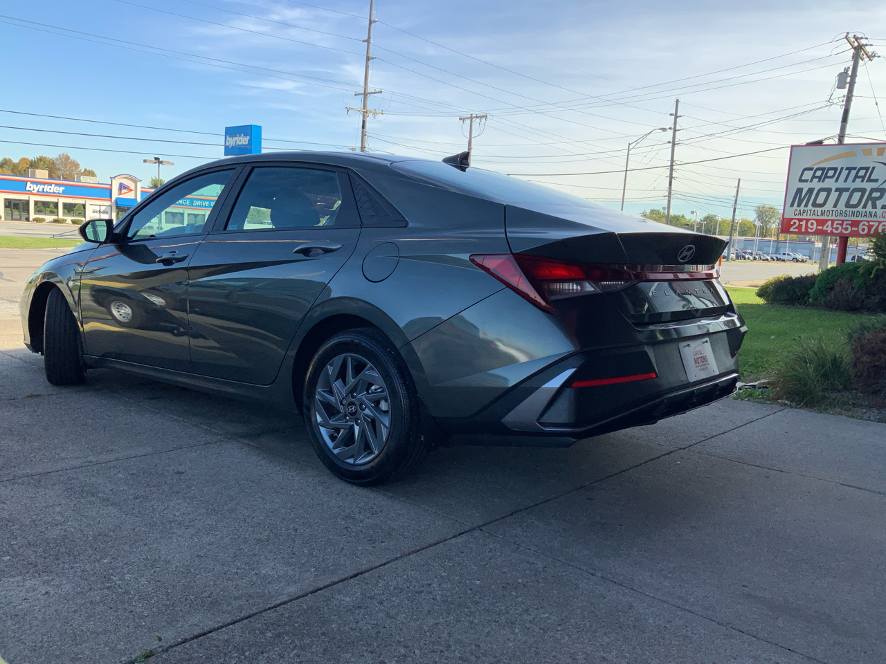 Hyundai Elantra  2024 Hyundai Elantra  2024