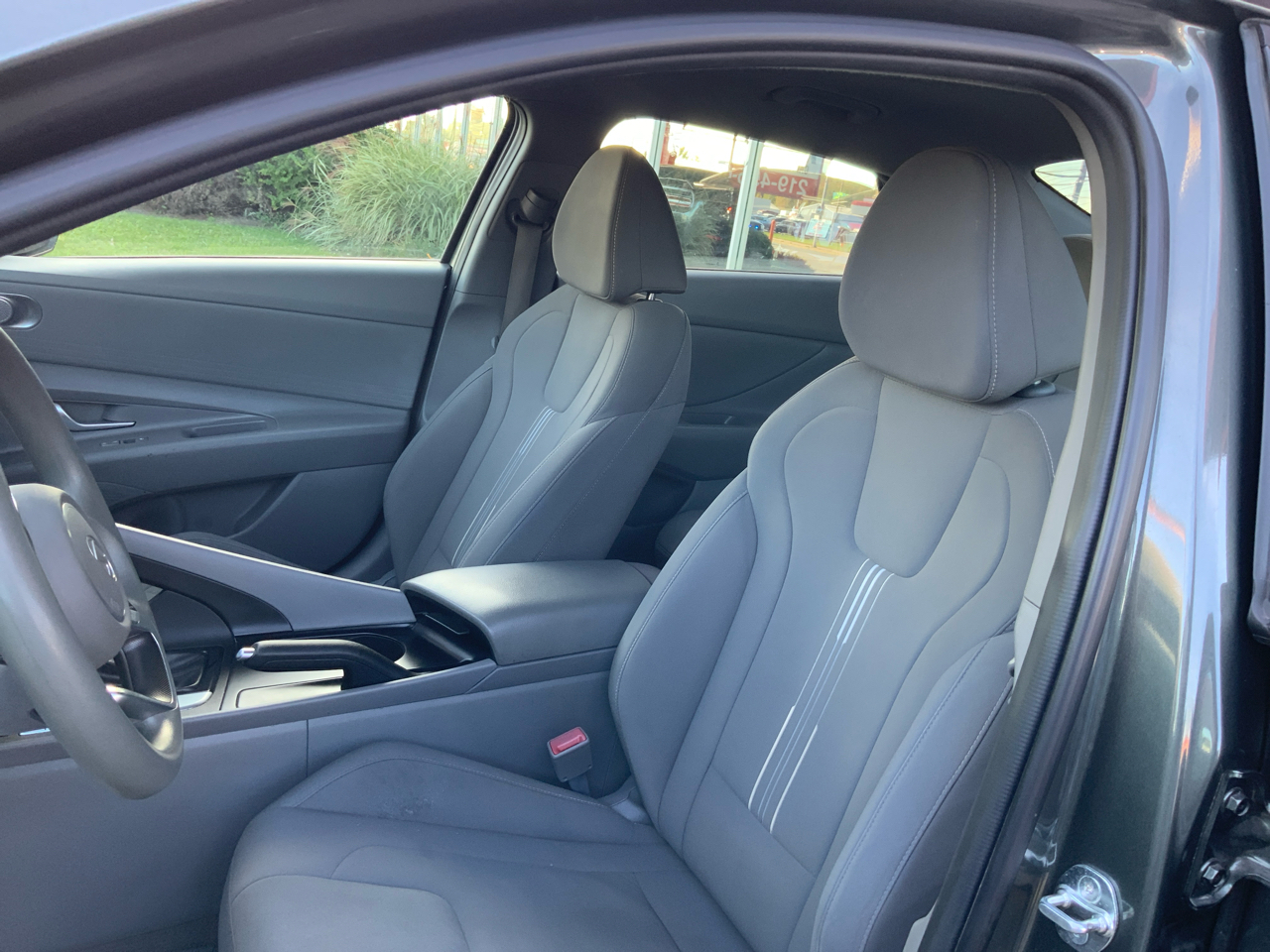 Hyundai Elantra  2024 Hyundai Elantra  2024