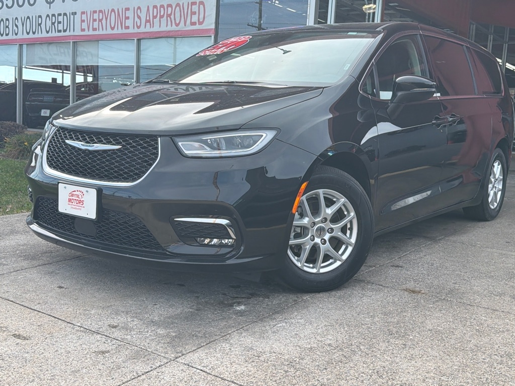 2023 Chrysler Pacifica TOURING L