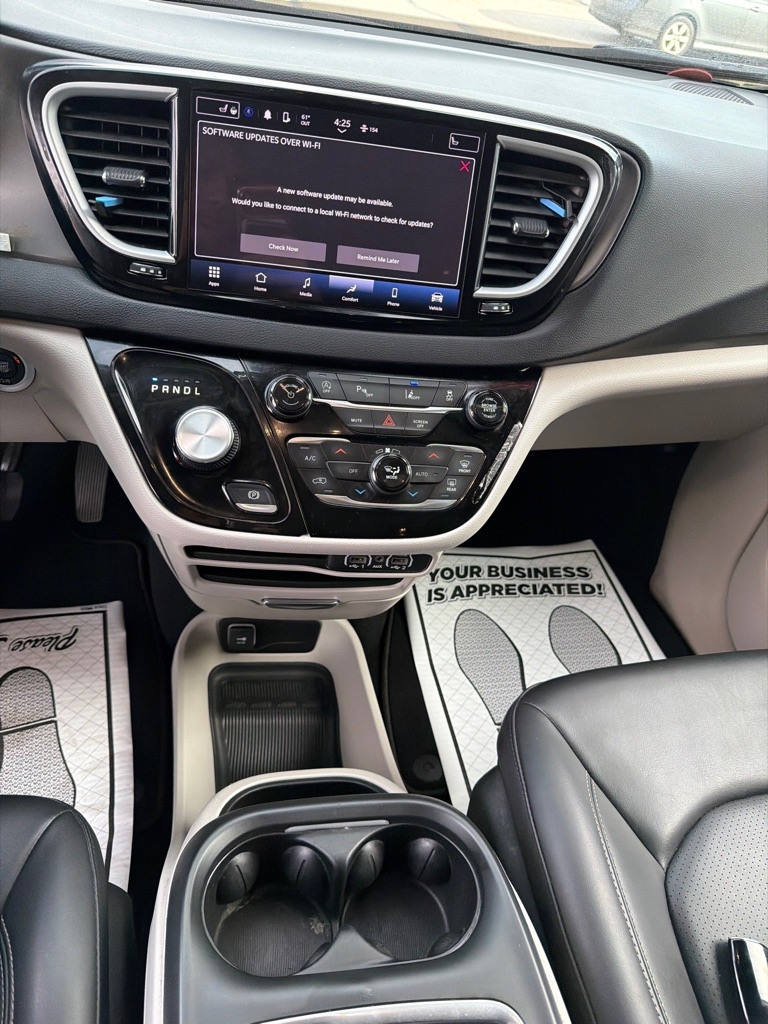 Chrysler Pacifica  2023