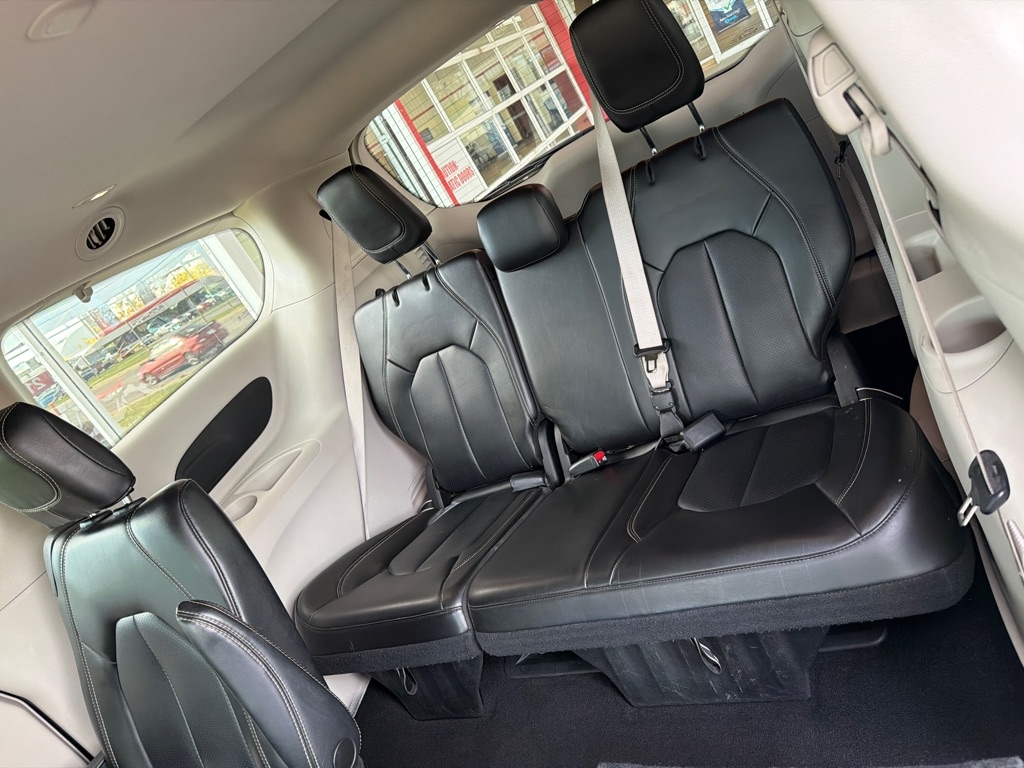 Chrysler Pacifica  2023