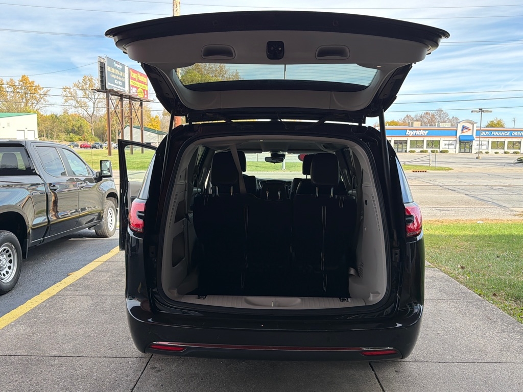 Chrysler Pacifica  2023