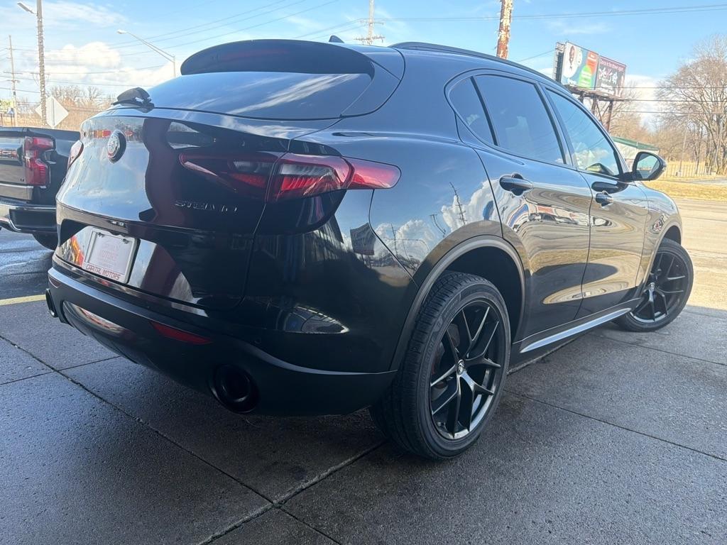 Alfa Romeo Stelvio  2020