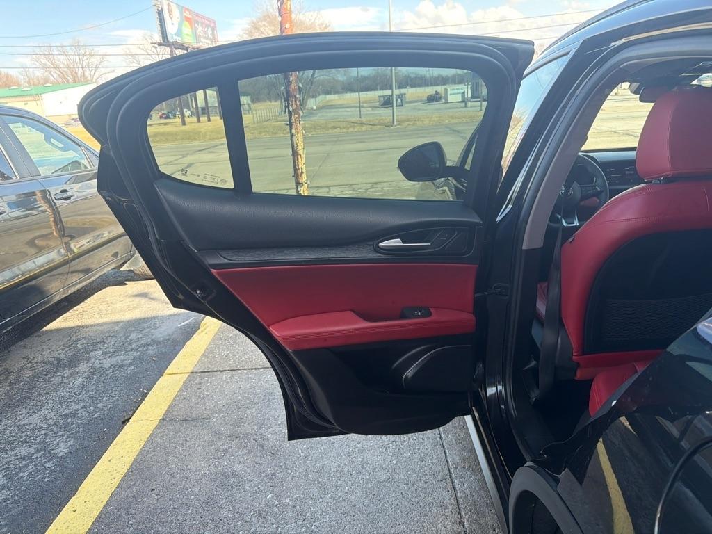 Alfa Romeo Stelvio  2020