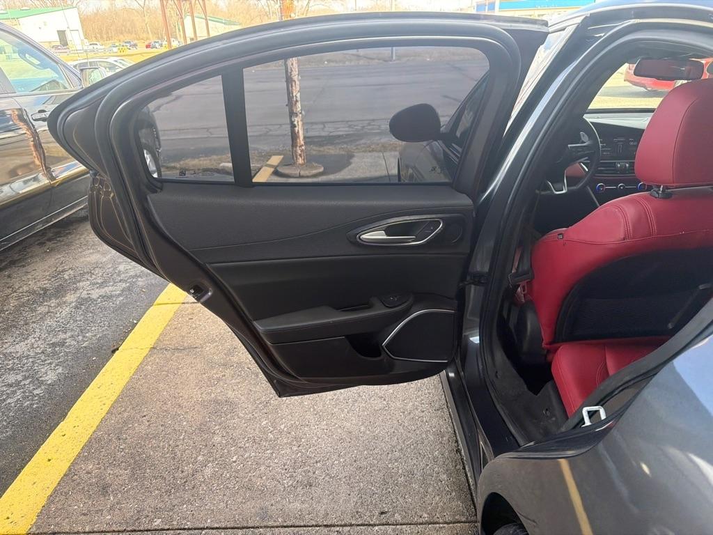 Alfa Romeo Giulia  2022