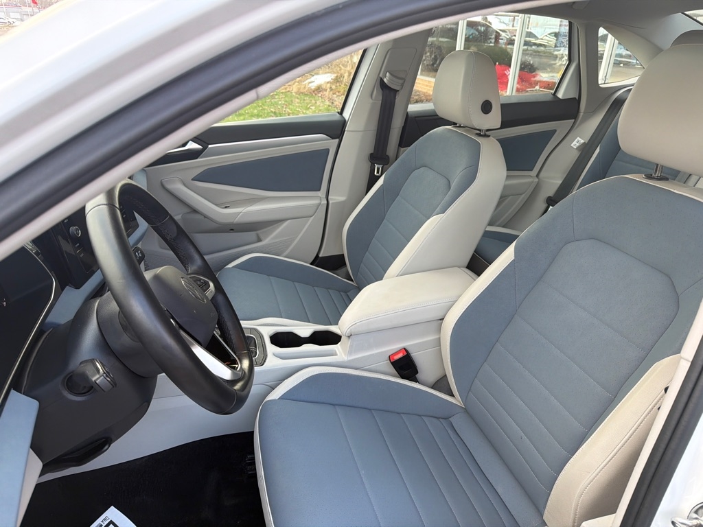 Volkswagen Jetta  2025