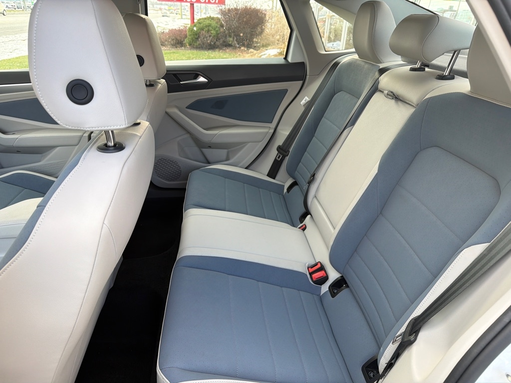 Volkswagen Jetta  2025