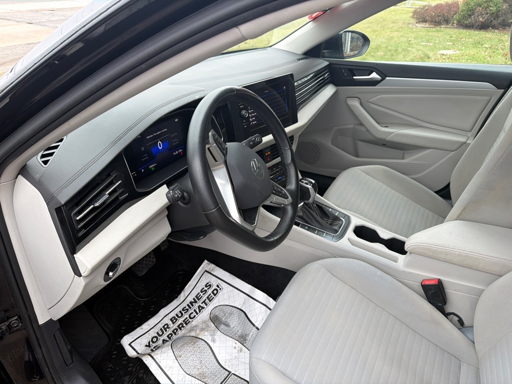 Volkswagen Jetta  2025