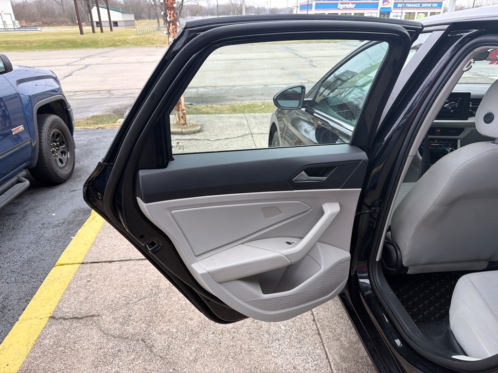 Volkswagen Jetta  2025