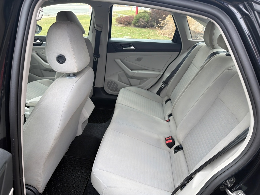 Volkswagen Jetta  2025