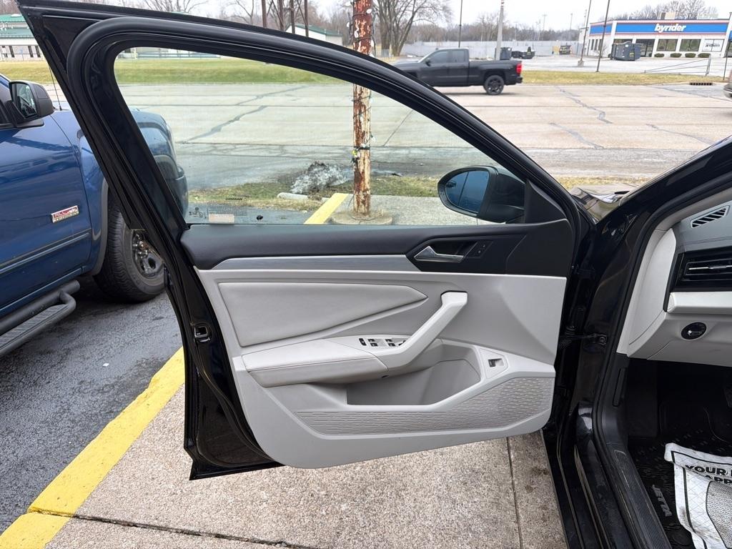 Volkswagen Jetta  2025