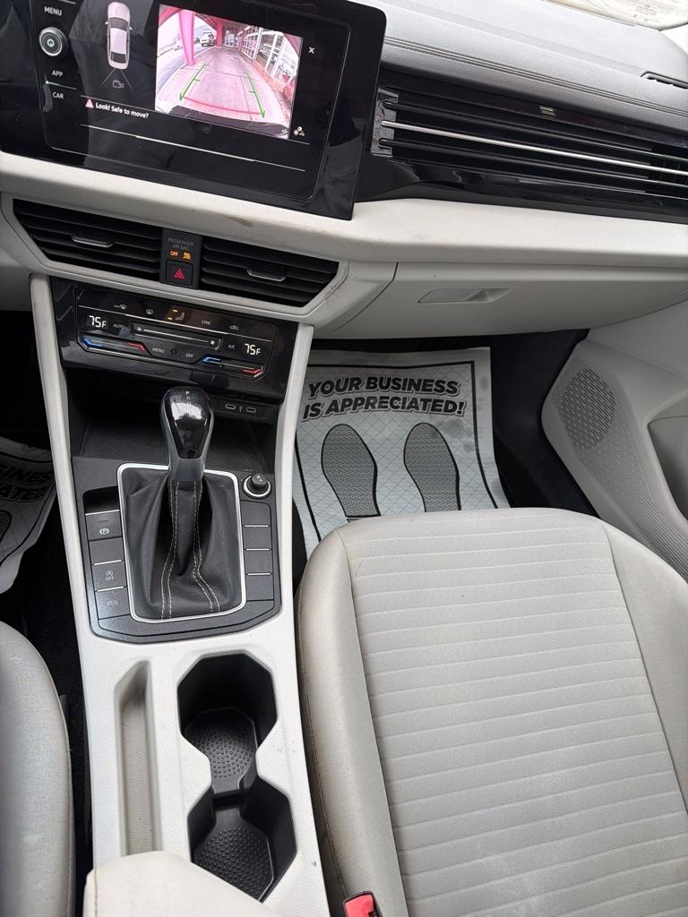 Volkswagen Jetta  2025