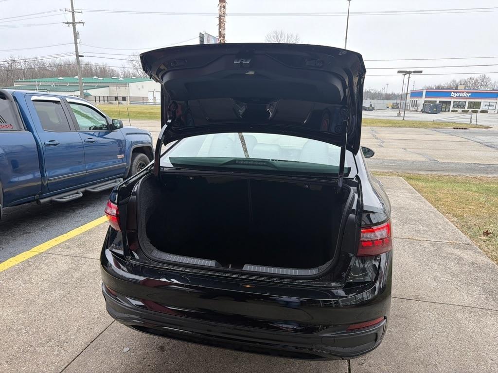 Volkswagen Jetta  2025