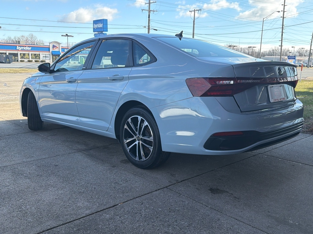 Volkswagen Jetta  2025