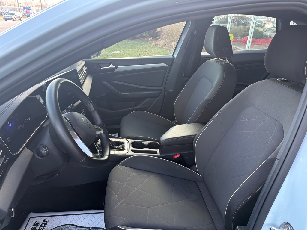 Volkswagen Jetta  2025