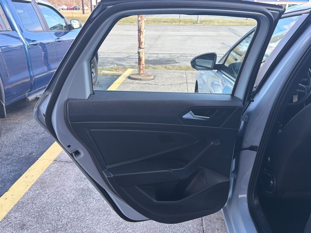 Volkswagen Jetta  2025