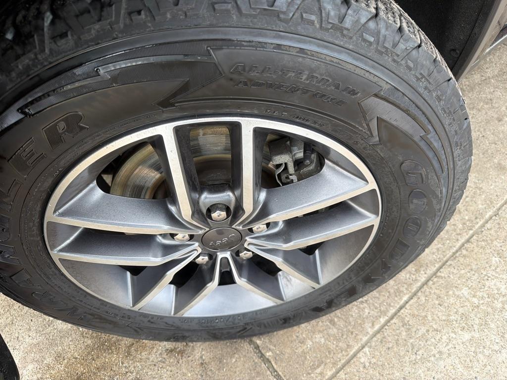 Jeep Grand Cherokee  2021